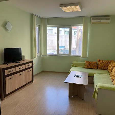 Apartamento Apparent On The Main Street Varna